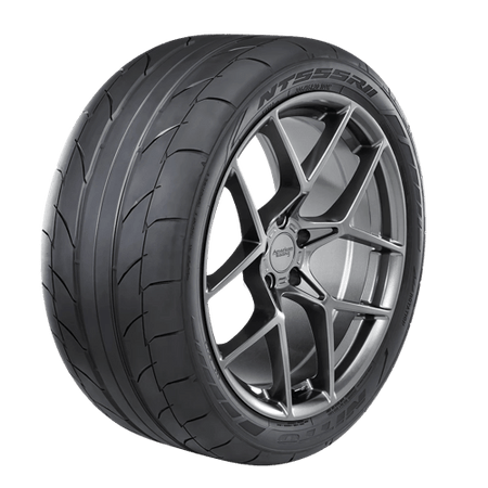 NT555RII P305/45R17 102W LL 27