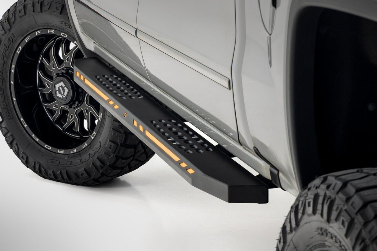 AC2 Running Boards | Amber/White | Crew Cab | Chevy/GMC 1500 (2007-2018)